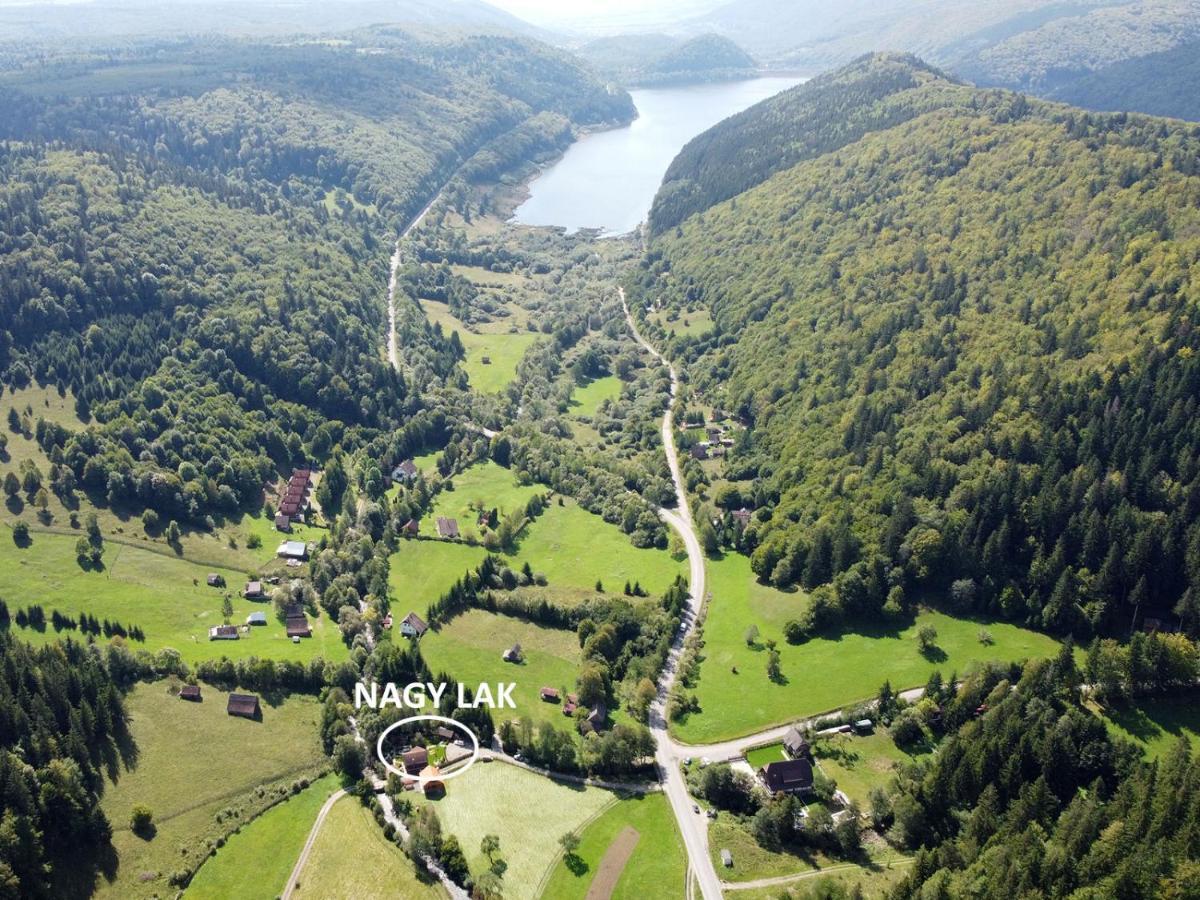 Villa Nagy Lak Sub Cetate Esterno foto