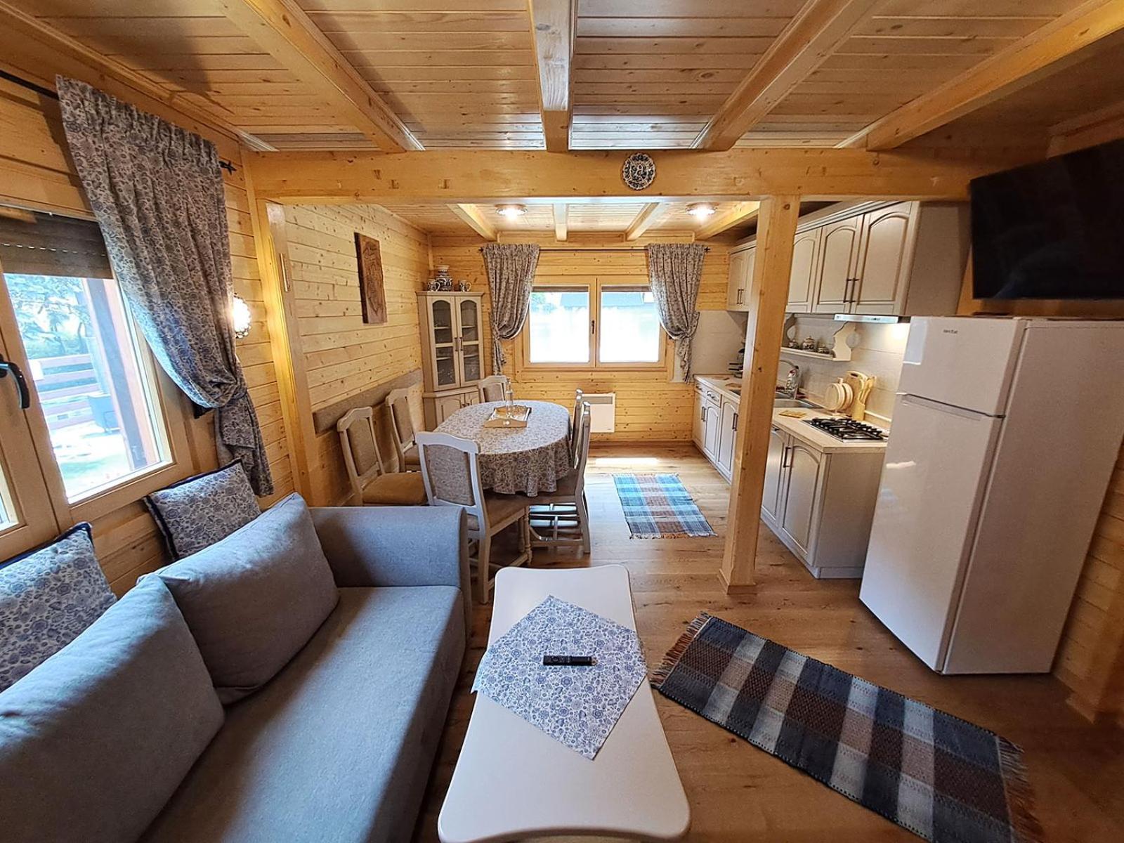 Villa Nagy Lak Sub Cetate Esterno foto