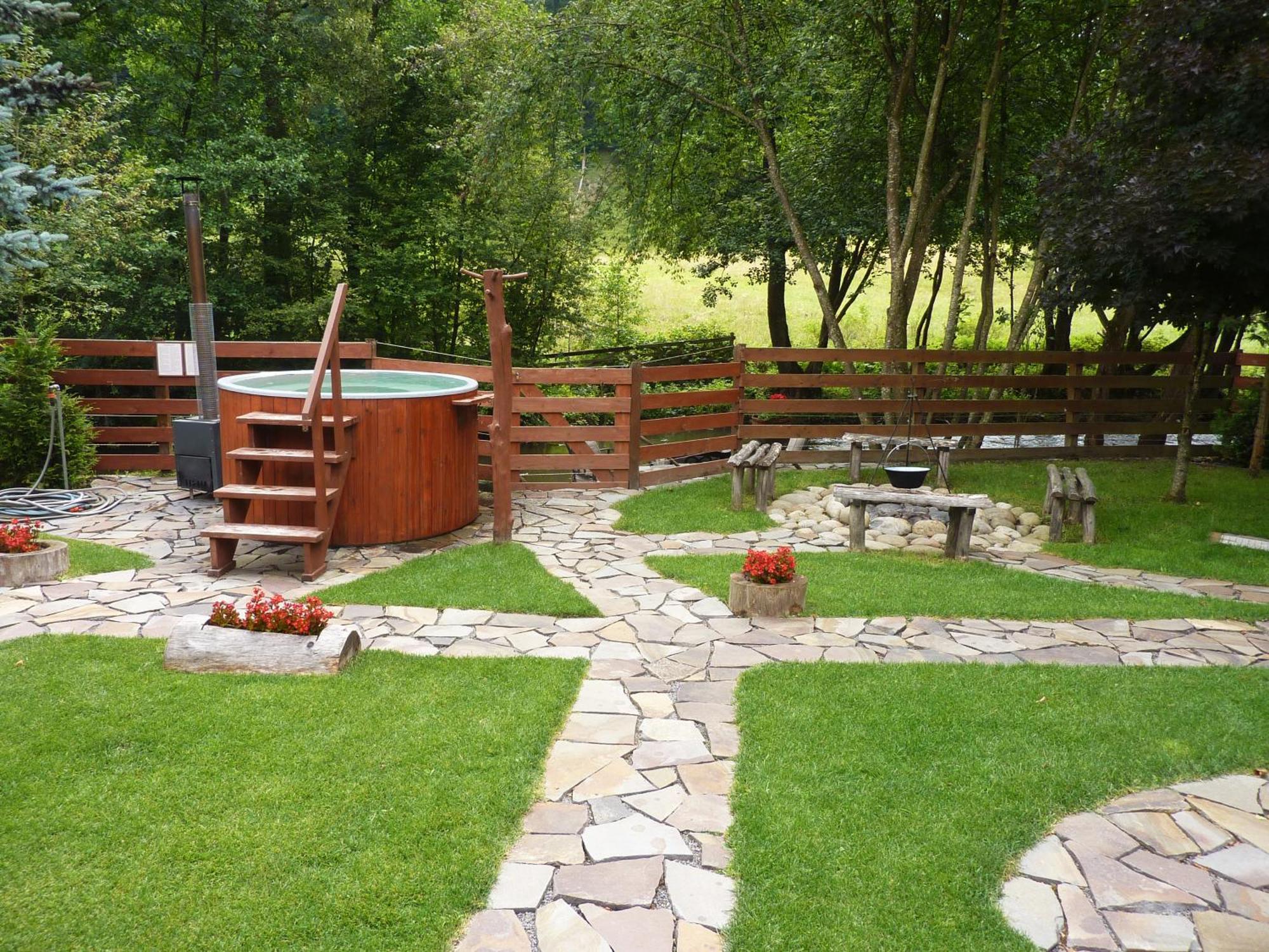 Villa Nagy Lak Sub Cetate Esterno foto