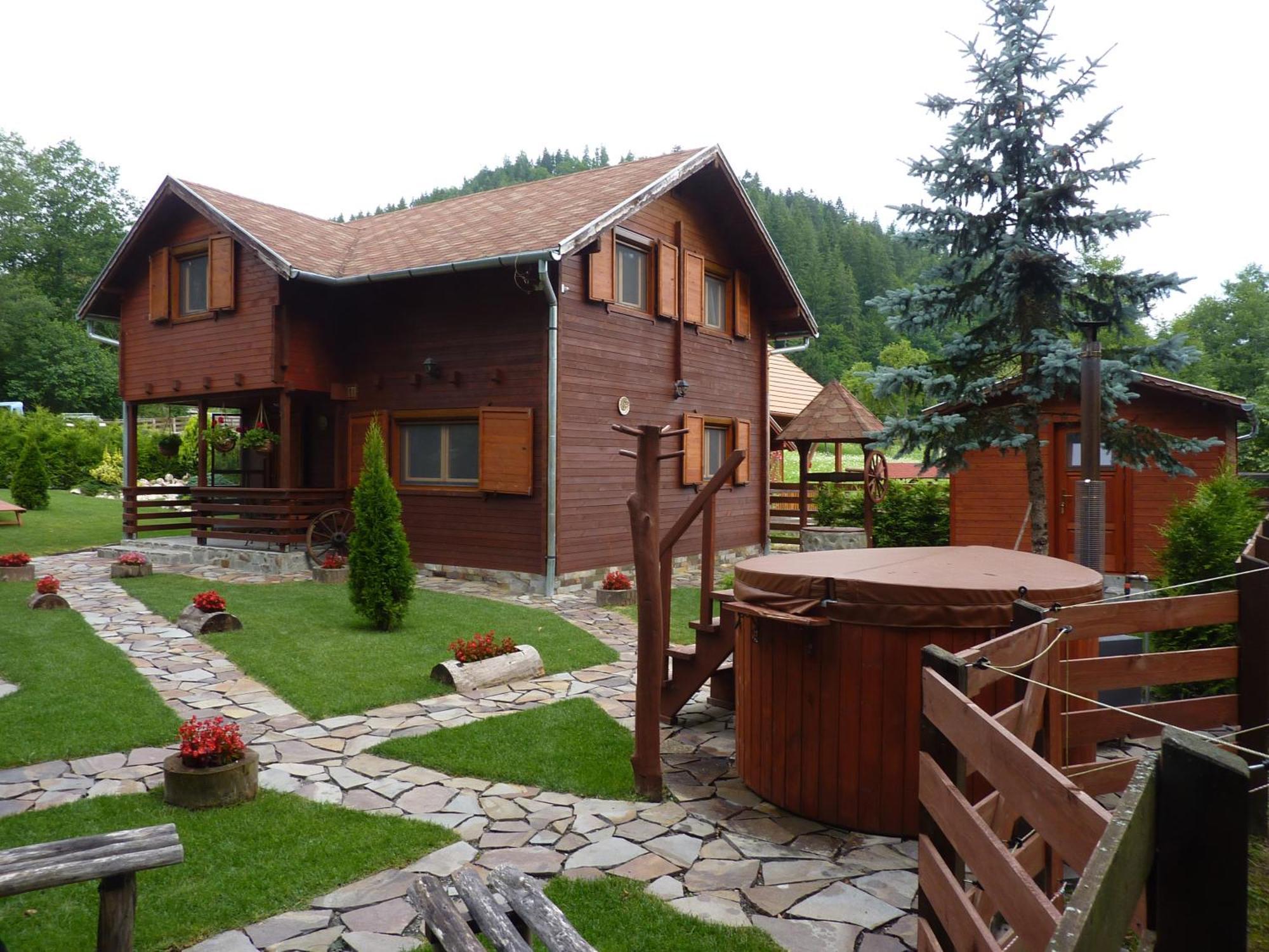 Villa Nagy Lak Sub Cetate Esterno foto