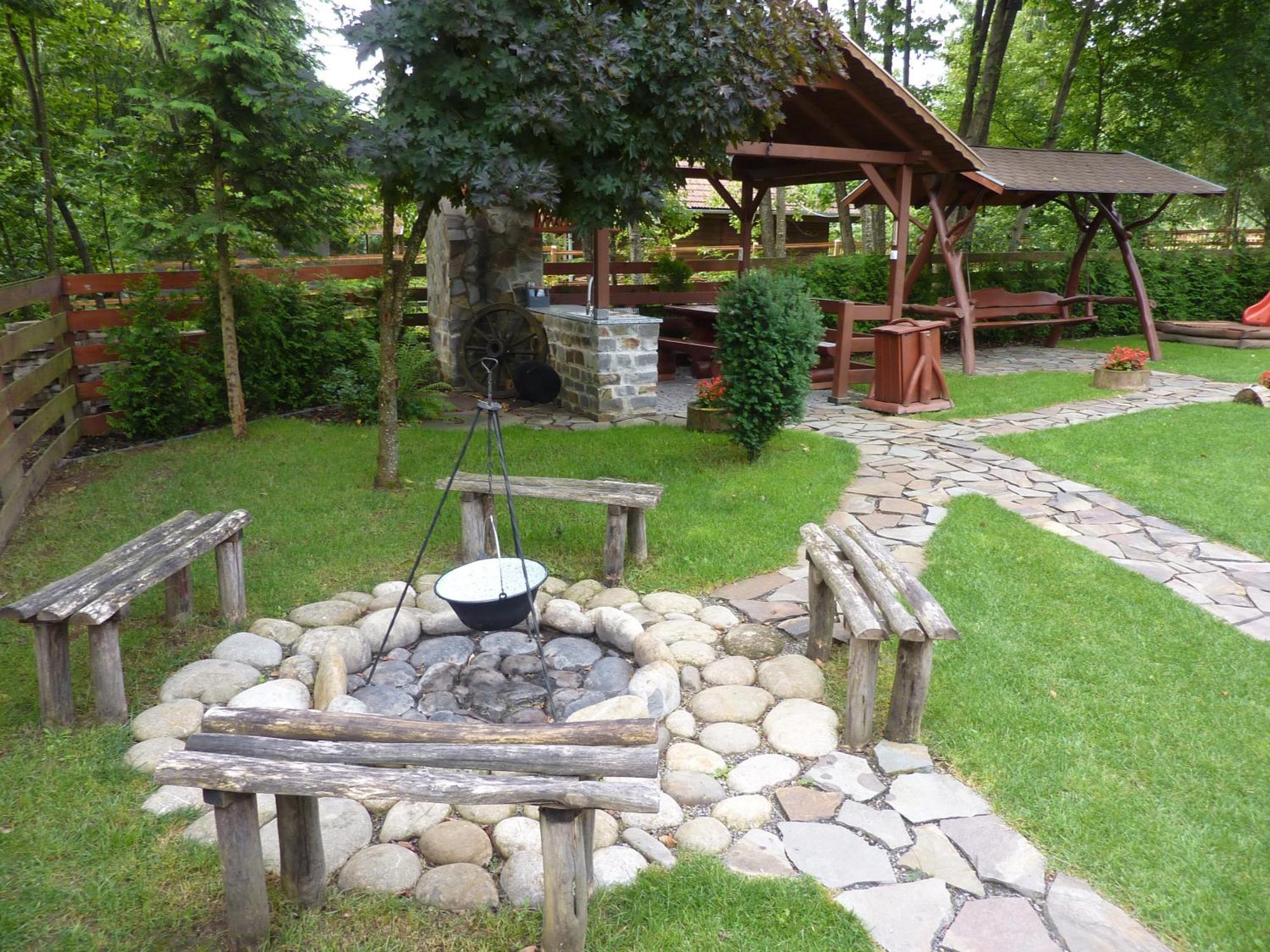 Villa Nagy Lak Sub Cetate Esterno foto